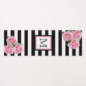Monogram zwarte witte strepen roze florals yogamat (Voorkant (horizontaal))