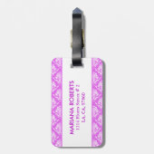 Monogramed Heet Roze en Wit Damasks Patroon Bagagelabel (Achterkant verticaal)