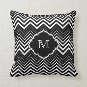 Monogramed zwart-wit zigzagchevron kussen
