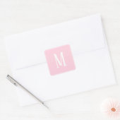 Monogramme blanc sur Sticker Carré rose clair (Enveloppe)