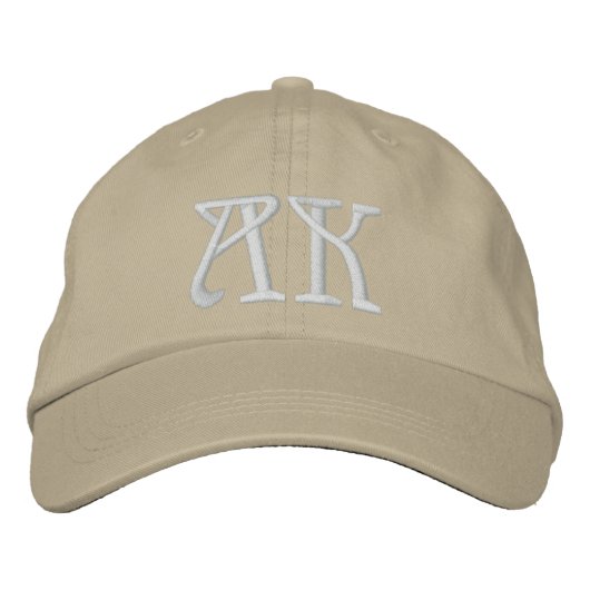 MONOGRAMME CASQUETTES (Devant)