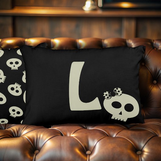Monogramme de crâne mou Coussin d'Halloween noir