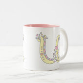 Monogramme décoratif U coeurs et fleurs mug (Devant droit)