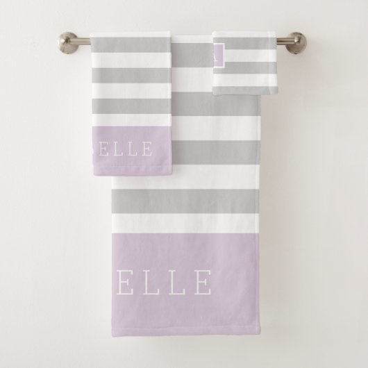 Monogramme des rayures Lilac et Grey | Couleurs mo (En situation)