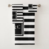 Monogramme élégant à rayures noires et blanches (En situation)