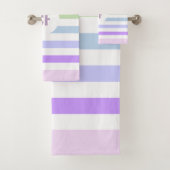 Monogramme en Blanc Cirque Pastel Arc-en-ciel rayu (En situation)