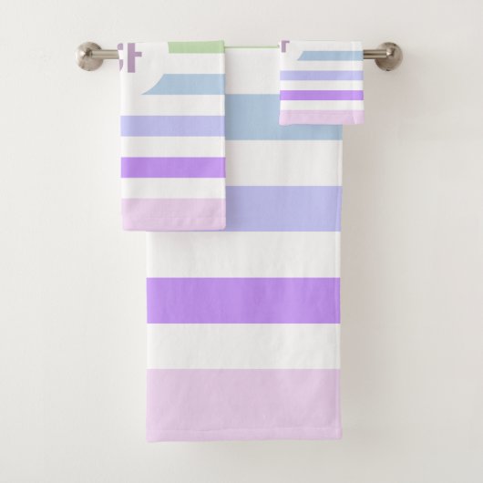 Monogramme en Blanc Cirque Pastel Arc-en-ciel rayu (En situation)