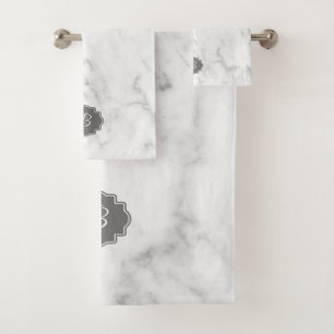 Monogramme en marbre blanc et gris