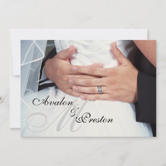 Monogramme "Enveloppé dans l'amour" Faire-part de  (Devant)