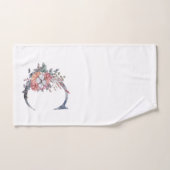 Monogramme floral bleu personnalisé C (Serviette à main)