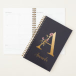 Monogramme floral élégant bleu or personnalisé A<br><div class="desc">Monogramme floral Elégant bleu or personnalisé Un planificateur *Pour cette conception, chaque lettre a sa propre liste, mais vous customisez votre nom en cliquant sur "personnaliser ce modèle". Je travaille à ajouter d'autres lettres ; si la vôtre n'est pas encore listée, s'il vous plaît, envoyez-moi un message et je peux...</div>