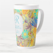 Monogramme floral mystique en floraison Mug latte  (Angle droit)