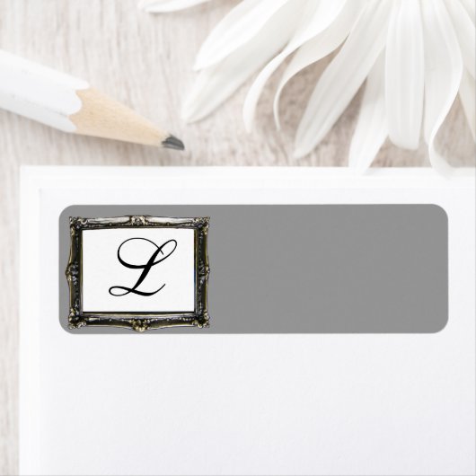 Monogramme gris Étiquette initial (En situation)