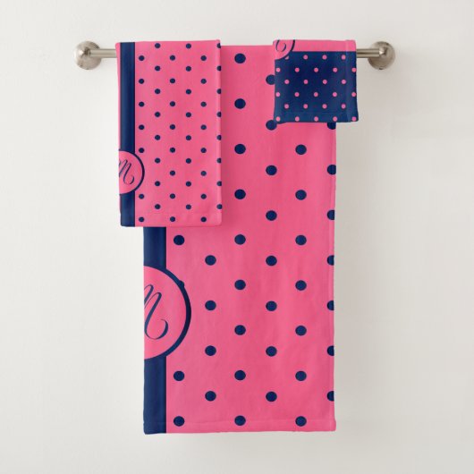 Monogramme Hot rose et marine Polka Dot Motif (En situation)