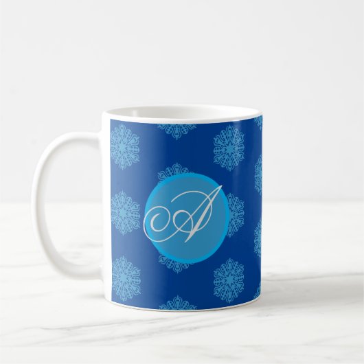 Monogramme initial "A" Bleu Snowflakes Mug Café (Gauche)
