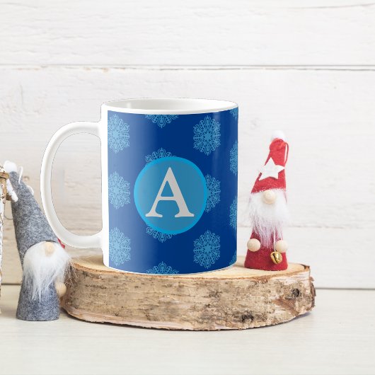 Monogramme initial "A" Bleu Snowflakes Mug Café