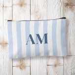 Monogramme initial minimaliste bleu moderne<br><div class="desc">Créez votre propre sac de maquillage et cosmétique personnalisé avec des initiales minimalistes modernes et un nom de monogramme de calligraphie de script.</div>