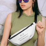 Monogramme minimaliste moderne ou ajouter un logo<br><div class="desc">Sac Fanny Minimaliste Moderne. Noir & Blanc ou choisissez vos couleurs personnalisées. Parfait pour les petites entreprises, les marques d'entreprise, les travailleurs indépendants, aller à la salle de sport, Voyage et plus encore. Facile à personnaliser avec vos initiales monographiques, nom et information d'entreprise, titre de poste, slogan ou même ajouter...</div>