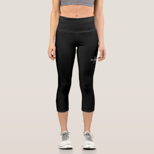 Monogramme noir gris moderne Capri Leggings