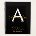 Monogramme noir or 2022 Élégant<br><div class="desc">2022 Gold Black Monogram Nom et Initiale Spiral Carnet Planner. Cela rend le cadeau parfait pour 16 ans, mariage, douche nuptiale, anniversaire, baby shower ou bachelorette pour quelqu'un qui aime le luxe glam et les styles chic.</div>