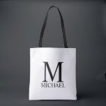 Monogramme personnalisé classique et Sac fourre-to<br><div class="desc">Monogramme personnalisé et cadeau de nom caractéristiques monogramme personnalisé et nom en noir classique serif style de police sur arrière - plan blanc. Parfait comme cadeau de vacances,  faveurs de réunion familiale et cadeau pour toutes les occasions spéciales.</div>