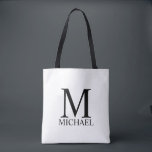 Monogramme personnalisé classique et Sac fourre-to<br><div class="desc">Monogramme personnalisé et cadeau de nom caractéristiques monogramme personnalisé et nom en noir classique serif style de police sur arrière - plan blanc. Parfait comme cadeau de vacances,  faveurs de réunion familiale et cadeau pour toutes les occasions spéciales.</div>