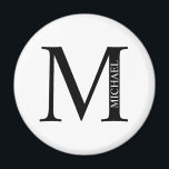 Monogramme personnalisé et aimant de nom<br><div class="desc">Monogramme personnalisé et cadeau de nom caractéristiques monogramme personnalisé et nom dans le style de police serif classique. Parfait comme cadeaux de fête des pères pour papa,  cadeaux pour les groomsmen et pour toute occasion spéciale.</div>