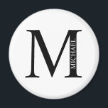 Monogramme personnalisé et aimant de nom<br><div class="desc">Monogramme personnalisé et cadeau de nom caractéristiques monogramme personnalisé et nom dans le style de police serif classique. Parfait comme cadeaux de fête des pères pour papa,  cadeaux pour les groomsmen et pour toute occasion spéciale.</div>