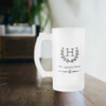 Monogramme personnalisé et nom Laurel<br><div class="desc">Monogramme personnalisé et nom Laurel Glass Beer Mug.</div>