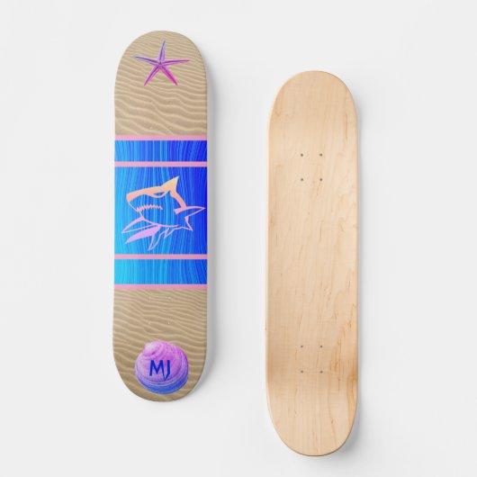 Monogramme Plage Shark Seashell Skateboard (Recto)