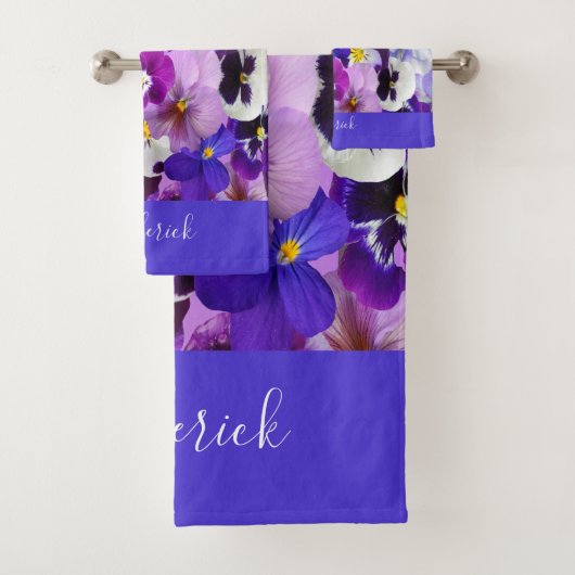 Monogramme Purple Bleu Blanc Floral Pansy Fleurs (En situation)