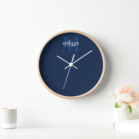 Monogramme Script Calliage Marine Horloge Bleue (Maison)