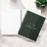 Monogramme vert foncé professionnel Entreprise ini<br><div class="desc">Restez organisé en style avec ce planificateur initial monogramme professionnel. Doté d'un design épuré et minimaliste et d'un monogramme audacieux sur la couverture, ce carnet est parfait pour les professionnels, les étudiants ou toute personne qui apprécie la papeterie personnalisée. Ses pages de haute qualité sont idéales pour noter des notes,...</div>