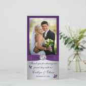 Monogramme violet, argent Mariage Carte photo (Debout devant)