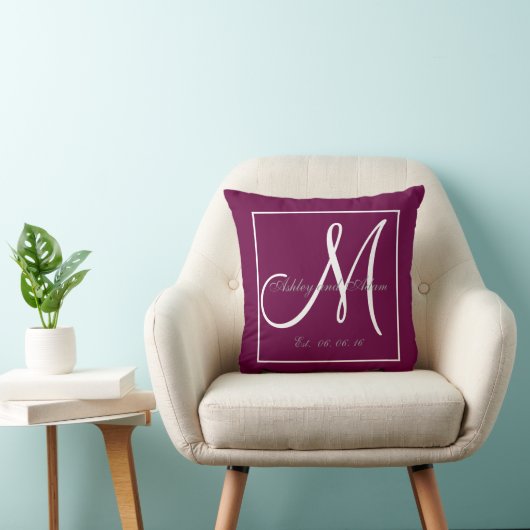 Monogramme violet de vin Mariage Keepsaké Coussin (Chaise)
