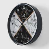 Monogramme Votre Lettre Horloge Noir Blanc Marbre (Angle)
