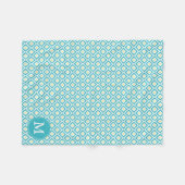 Monogrammed Aqua Gele Diamanten Ikat Patroon Fleece Deken (Voorkant (Horizontaal))