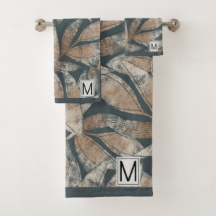 Monogrammed Autumn Leaves Pattern Bad Handdoek