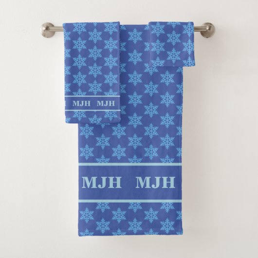 Monogrammed Bath Towel Set - Blue Snowflakes Bad Handdoek (Insitu)