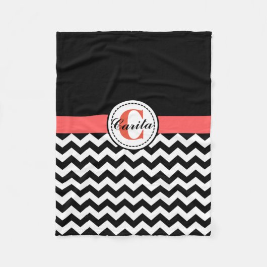 Monogrammed Black/White Chevron Fleece Blanket (Voorkant)