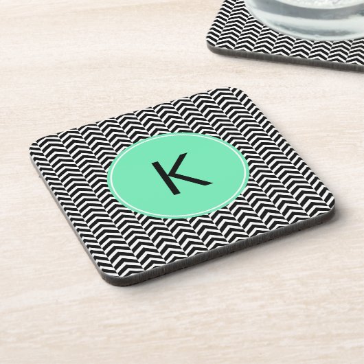 Monogrammed Black, White Zee Foam Chevron Pattern Drankjes Onderzetter (Linkerzijde)