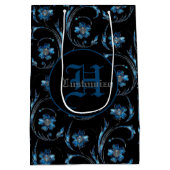 Monogrammed Blue Shimmer Floral 2 Medium Cadeauzakje (Achterkant)