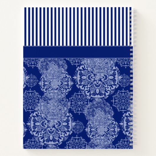 Monogrammed Boho Moody Blues Mandalas en Stripes Notitieboek (Achterkant)