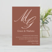 Monogrammed Bruin Roze Muted Wedding Uitnodiging (Staand voorkant)