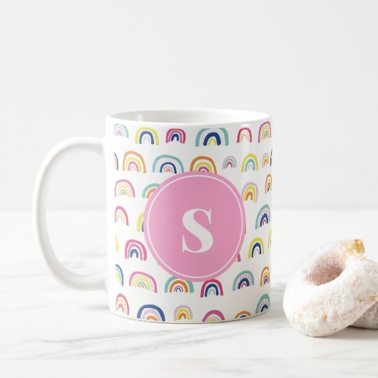 Monogrammed Girly Cute Rainbow Pattern Koffiemok (Met donut)