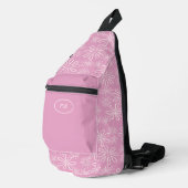 Monogrammed Girly Pink Blush Bloempatroon Sling Bag (Rechterhoek)