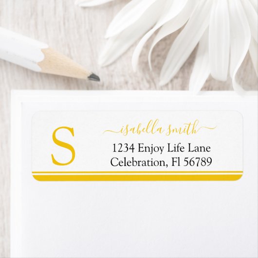 Monogrammed Initiaal Yellow Return Address Etiket (Insitu)