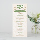 Monogrammed Lucky in Love Shamrock Menu Mariage (Debout devant)