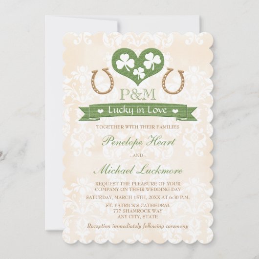 Monogrammed Lucky in Love Shamrock Wedding Kaart (Voorkant)