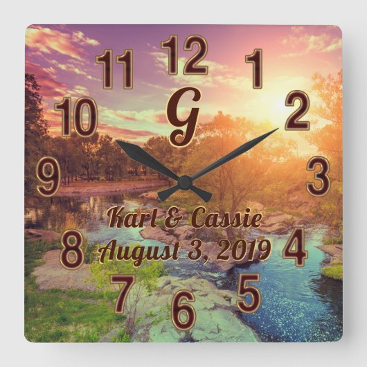 Monogrammed Personalized Clock, Rustic Wedding Vierkante Klok (Voorkant)